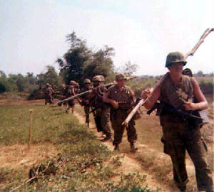 vietnam1970marines.jpg